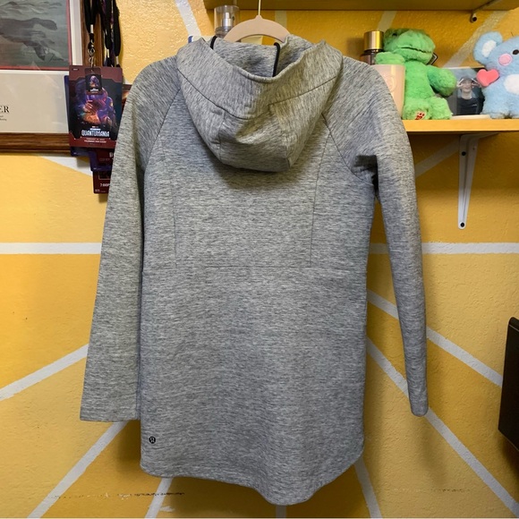 Lululemon Going Places Hooded Jacket
Heathered Space Dyed Medium Grey Size 4 - Picture 8 of 12